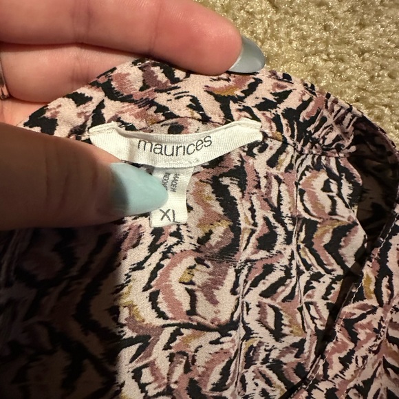 Marurices blouse - Picture 2 of 2